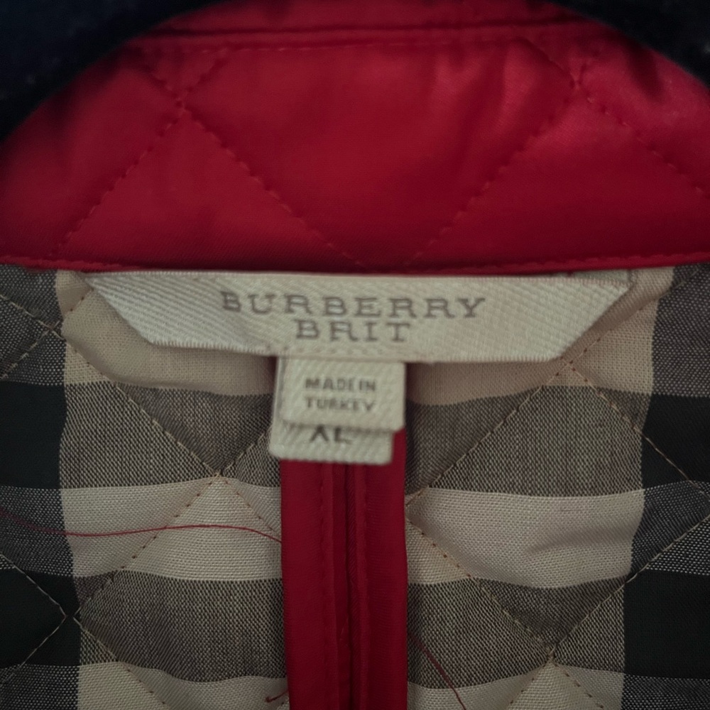 Burberry Red Quilted Jacket with Classic Check Lining. PREOWNED - Picture 7 of 9